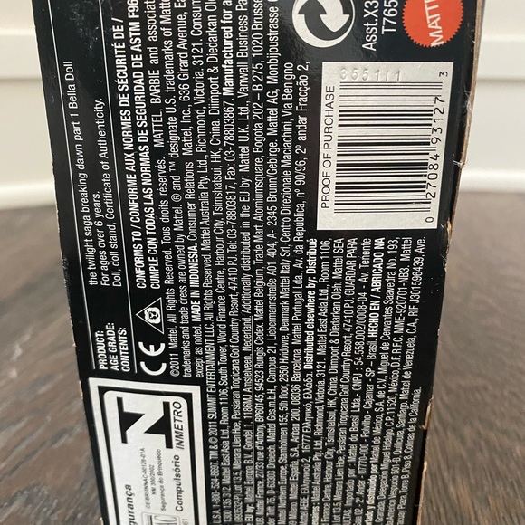 Barbie The Twilight Saga Breaking Dawn Bella - Picture 7 of 7